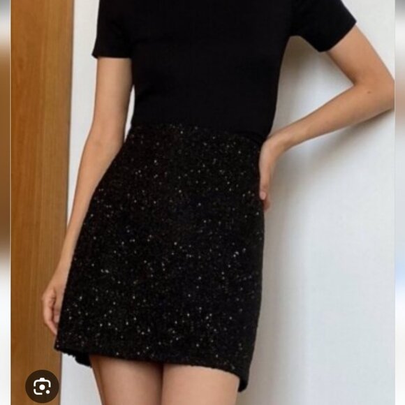 ARITZIA | Babaton Mini Skirt Black Gold Metallic Tweed Wool Sz 00 - Picture 1 of 7